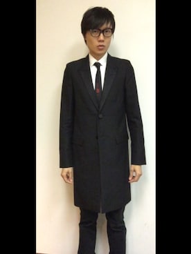 「SAINT LAURENT PARIS（サンローランパリ）のアイテム（チェスターコート）」を使った、LKさん（メンズ・178cm）の冬コーディネート