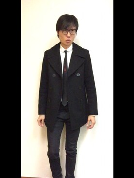 「SAINT LAURENT PARIS（サンローランパリ）のアイテム（ピーコート）」を使った、LKさん（メンズ・178cm）の冬コーディネート