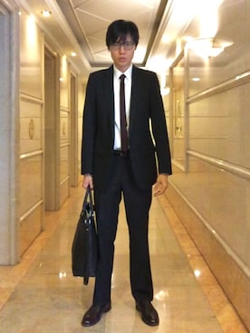 「Saint Laurent」｜「アイテム（セットアップ）」を使った、LKさん（メンズ・178cm）の春コーディネート