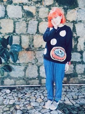 「アイテム（アナログ腕時計、ピンク系）」を使った、JimmaC≮占͘麻͘氏͘≯さん（レディース・160cm）の冬コーディネート