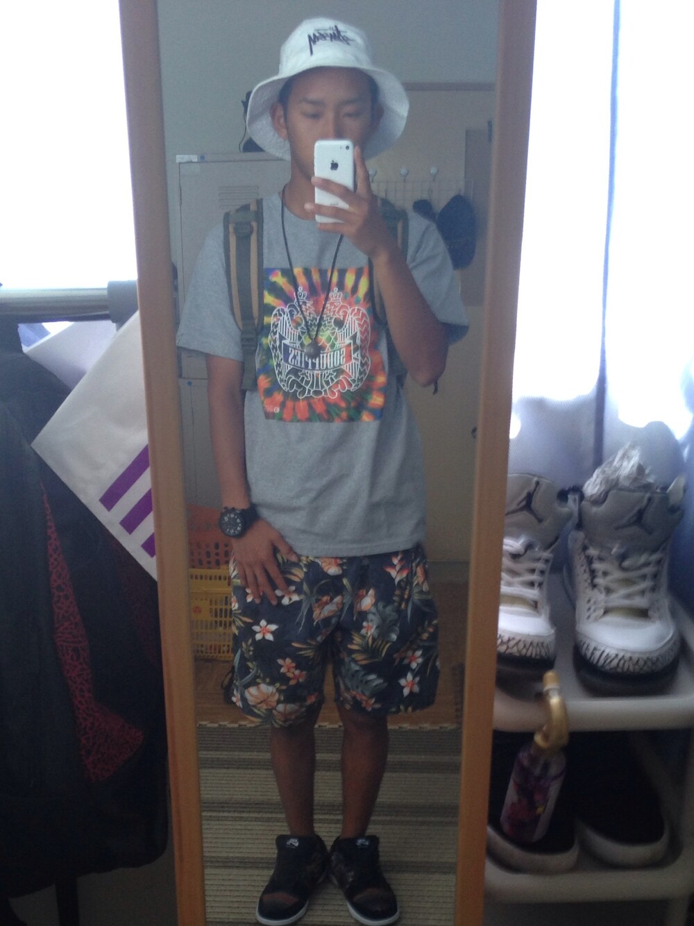 「スニーカー、秋、残暑」｜「STUSSYのSTUSSY ハット（ハット、ブラック系）」を使った、koーheiさん（メンズ・165cm）の秋コーディネートの1枚目の写真