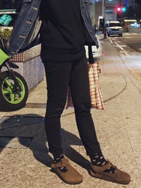 「working style」｜「アイテム（スウェット）」を使った、薰さん（レディース・162cm）の冬コーディネート