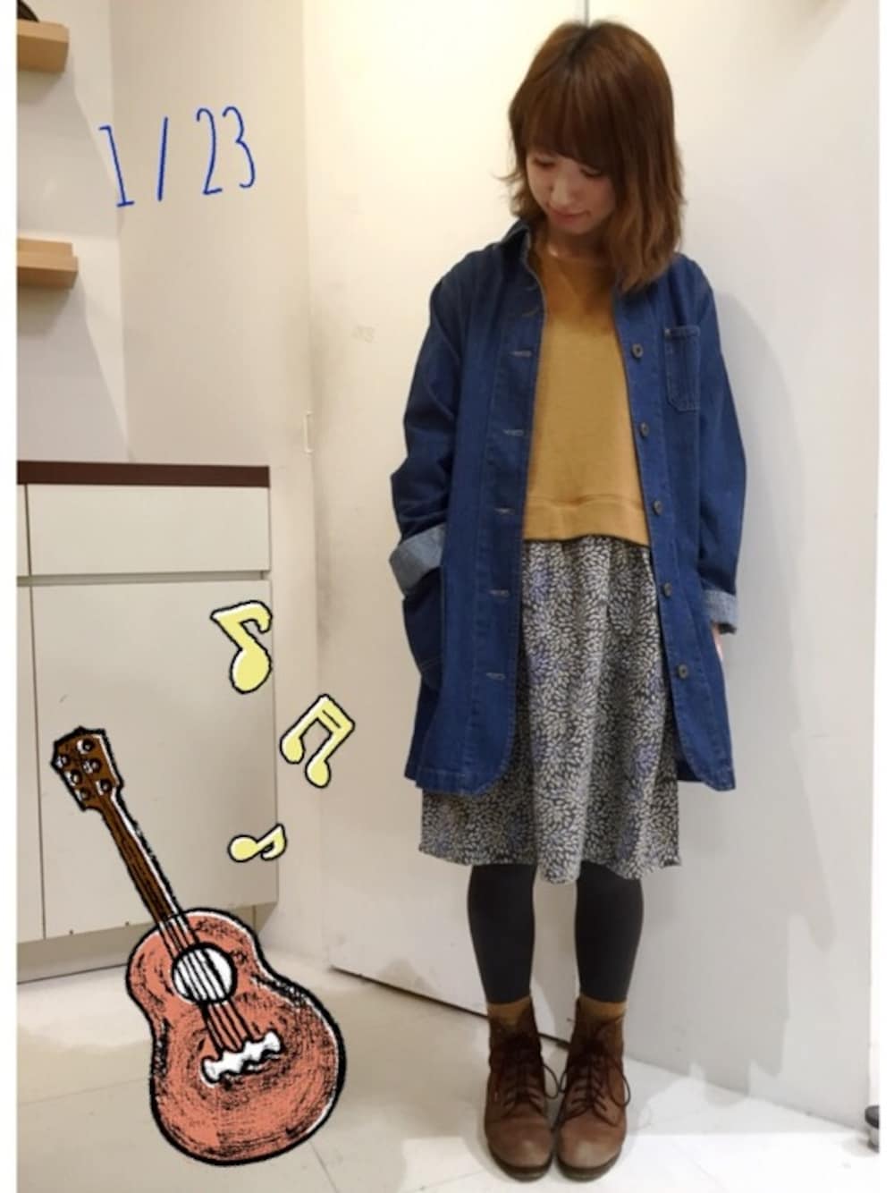 「カバーオール」｜「古着の編み上げブーツ（ブーツ、ブラウン系）」を使った、にしぼりさん（レディース・153cm）の冬コーディネートの1枚目の写真