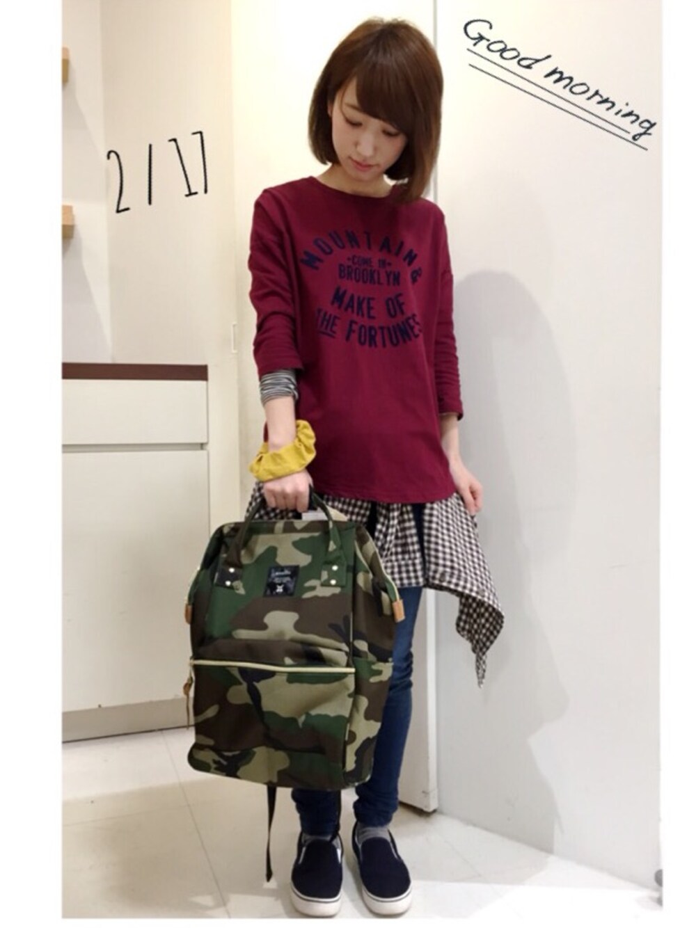 「カモフラ、リュック、スリッポン、w closet、ギンガムチェック、腰巻きスタイル、スキニーデニム」｜「sanjuanのハンドル付きポリキャンリュック（バックパック/リュック、ブラック系）」を使った、にしぼりさん（レディース・153cm）の冬コーディネートの1枚目の写真