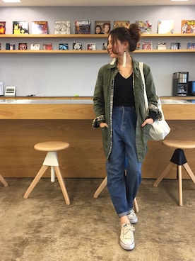 「アイテム（ピアス（片耳用）、ホワイト系）」を使った、やまぐーさん（レディース・166cm）の秋コーディネート