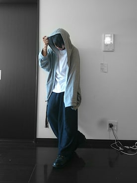 「THEE（シー）のアイテム（パーカー）」を使った、 Hoshitoさん（メンズ・166cm）の冬コーディネート