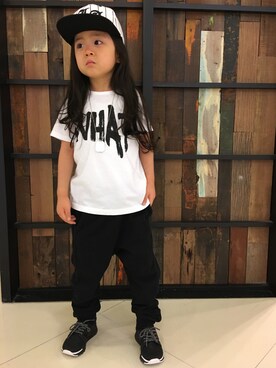 「PULL&BEAR（プルアンドベア）のアイテム（アクセサリー）」を使った、ジタ と アモシさん（キッズ・110cm）の夏コーディネート
