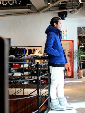 「BEAMS（ビームス）のアイテム（ブーツ）」を使った、HAPPY西村さん（メンズ・180cm）の冬コーディネート