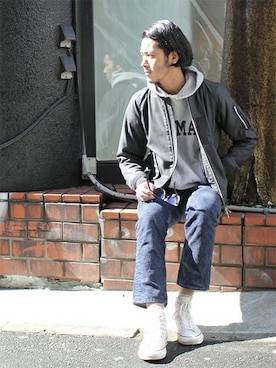 「BEAMS（ビームス）のアイテム（MA-1）」を使った、HAPPY西村さん（メンズ・180cm）の春コーディネート