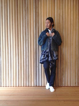 「RTH（アールティーエイチ）のアイテム」を使った、HAPPY西村さん（メンズ・180cm）の冬コーディネート