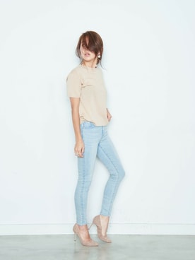 「LI HUA（リーファー）のスキニーデニムパンツ（デニムパンツ）」を使った、KAORI TACHIさん（レディース・160cm）の夏コーディネート