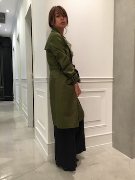 「シック」｜「アイテム（トレンチコート）」を使った、KAORI TACHIさん（レディース・160cm）の秋コーディネート