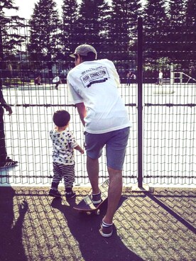 「PUSH CONNECTION（プッシュコネクション）のアイテム」を使った、岡田晋さん（メンズ・170cm）の春コーディネート