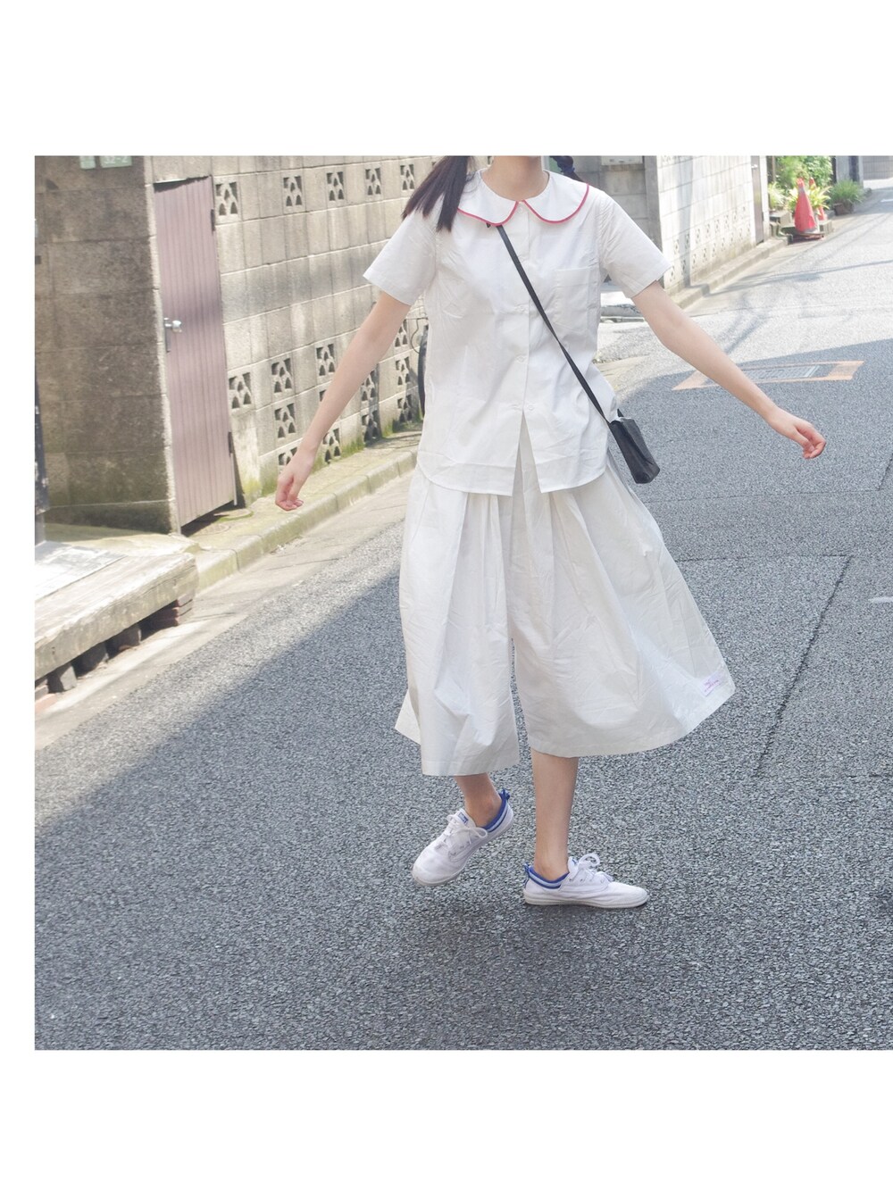 「HALOのアイテム（シャツ/ブラウス、ホワイト系）」を使った、Unlversoさん（レディース・170cm）の夏コーディネートの1枚目の写真