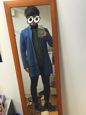 「HVC（エイチブイシー）のアイテム（トレンチコート）」を使った、入口出口さん（メンズ・167cm）の秋コーディネート