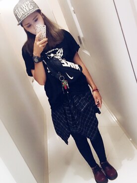 「NIKE(ナイキ)のアイテム(ショルダーバッグ)」を使った、洪佳さん(レディース・163cm)の夏コーディネート