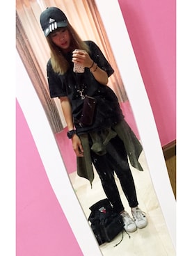 「NBA（エヌビーエー）のアイテム（バッグ）」を使った、洪佳さん（レディース・163cm）の夏コーディネート