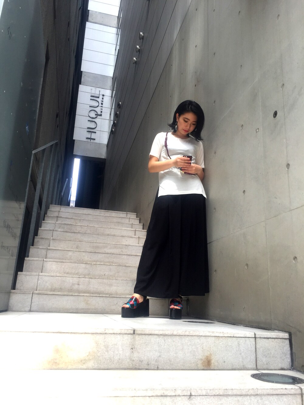 yurina katsuraさんの「ADDICT NOIR[アディクト ノアー]DRAWSTRING Tシャツ（ADDICT NOIR）」を使ったコーディネートの1枚目の写真