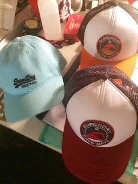 「SuperDry（スーパードライ）のアイテム（帽子）」を使った、Jasonさん（メンズ・180cm）の春コーディネート