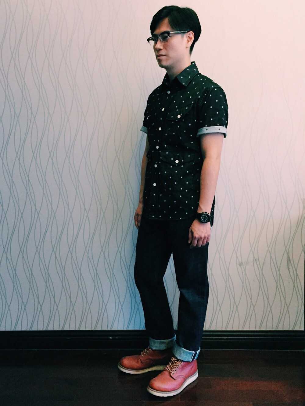 「uniform experiment、RED WING、OriginalFake、NIXON、daily look」｜「RED WING SHOESのアイテム（ブーツ、ブラウン系）」を使った、Thread_Jamesさん（メンズ・170cm）の夏コーディネートの1枚目の写真