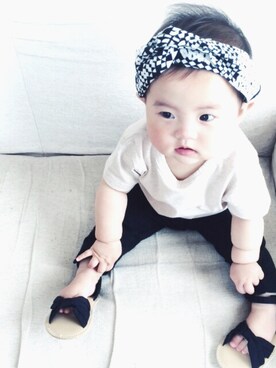 「アイテム（ロンパース、ブラック系）」を使った、myさん（キッズ・70cm）の春コーディネート