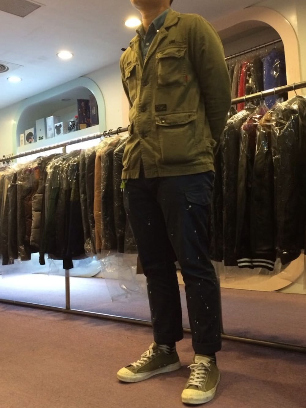 「NEIGHBORHOOD、uniform experiment、wtaps、SOPHNET」｜「SOPHNET.の13aw CAMOUFLAGE PANEL OXFORD B.D SHIRT（シャツ/ブラウス、ブルー系）」を使った、YC Laiさん（メンズ・179cm）の春コーディネートの1枚目の写真
