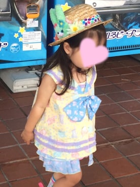 「fafa（フェフェ）のアイテム（パンツ）」を使った、くりぃみーさん（キッズ・80cm）の夏コーディネート