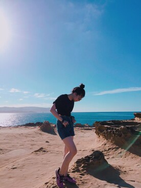 「NIKE（ナイキ）のアイテム（Sneakers、ピンク系）」を使った、Demi Wangさん（レディース・158cm）の夏コーディネート