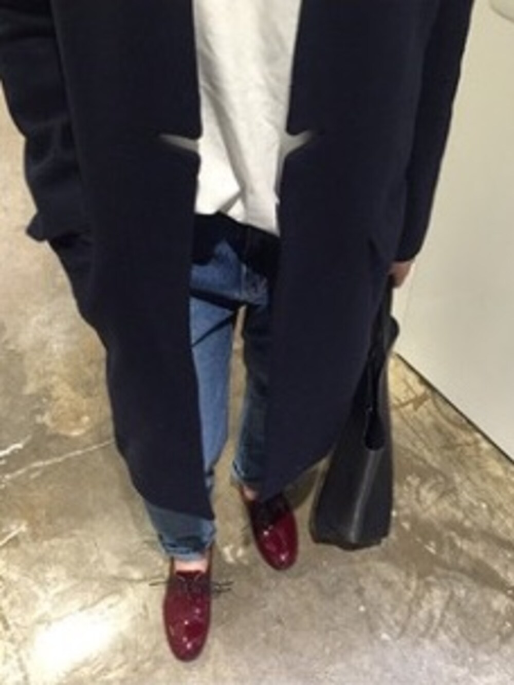 「UNIQLOのアイテム（Tシャツ/カットソー、ホワイト系）」を使った、NO NAMEさん（レディース・156cm）の冬コーディネートの1枚目の写真