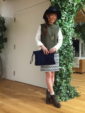 「タイト」｜「アイテム（帽子）」を使った、YUKIKOさん（レディース・157cm）の秋コーディネート