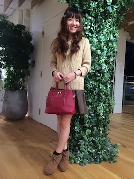 「アイテム（ボストンバッグ、レッド系）」を使った、YUKIKOさん（レディース・157cm）の秋コーディネート