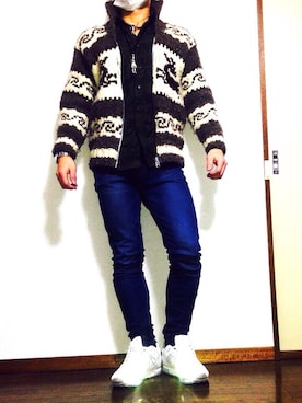 「カウチンセーター」｜「アイテム（アナログ腕時計）」を使った、SIMCさん（メンズ・163cm）の冬コーディネート