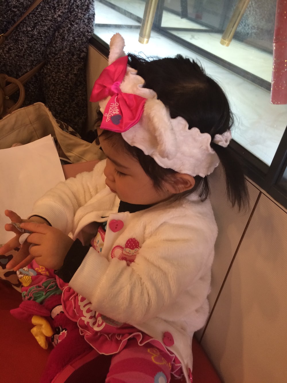 アースマジック♡バックマフィーちゃんカーディガン 目新しい 