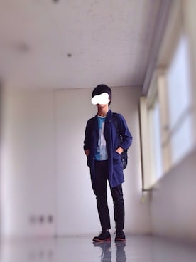 「総柄トップス」｜「アイテム（チェスターコート）」を使った、かんぱんさん（メンズ・169cm）の夏コーディネート
