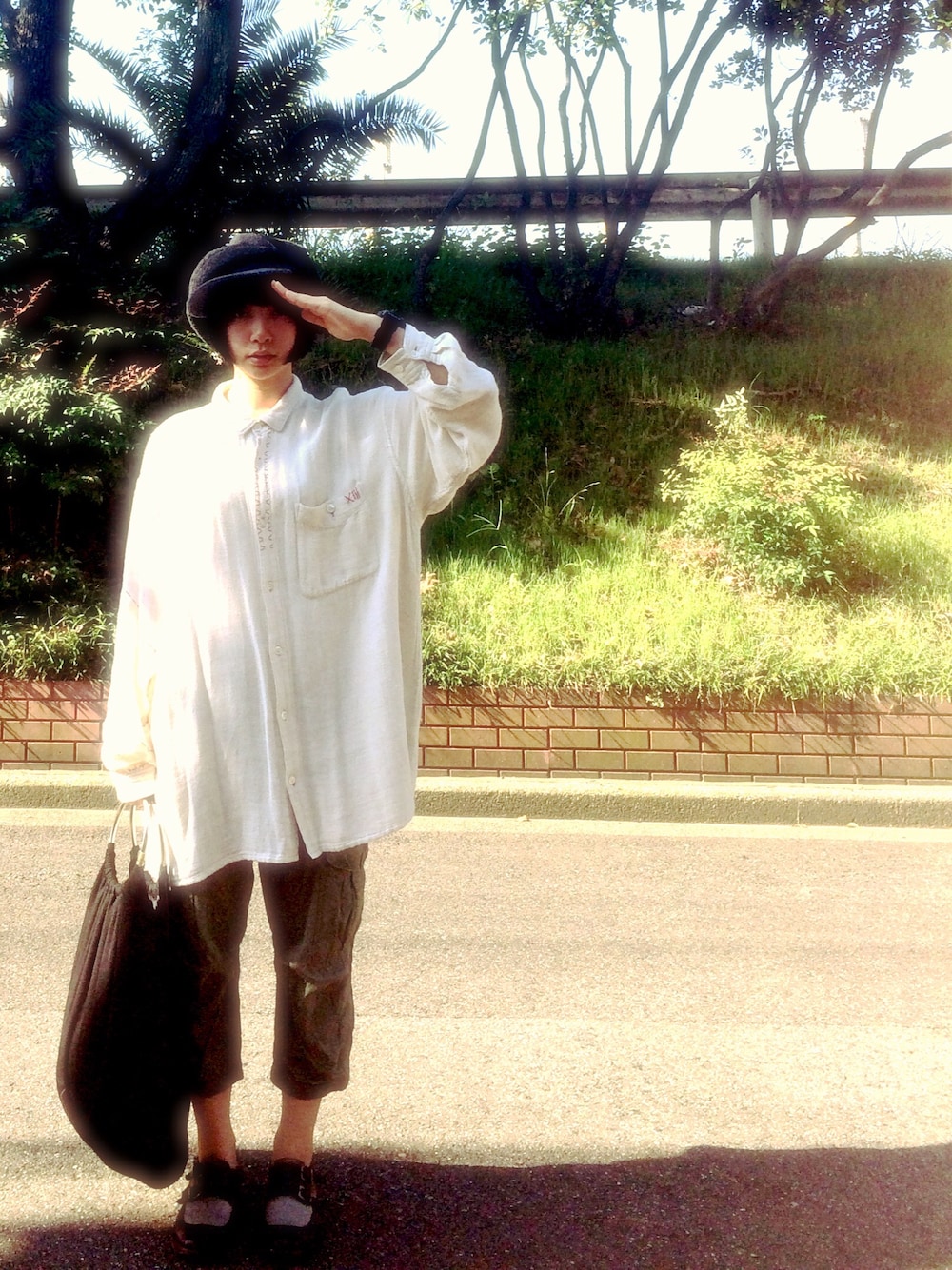 「ミリタリー、キャスケット、リメイクシャツ、全身古着、military、ビッグシャツ、リネンシャツ、秋、ナチュラルミリタリー」｜「collection PRIVEE?のused ドレスシューズ（ドレスシューズ、ブラック系）」を使った、3achiel /さん（メンズ・158cm）の秋コーディネートの1枚目の写真