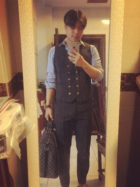 「アイテム（スーツベスト、グレー系）」を使った、橘仔的杂货铺さん（メンズ・170cm）の秋コーディネート