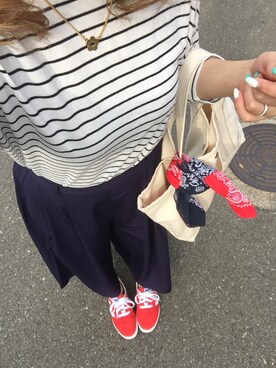 「Marc by Marc Jacobs（マークバイマークジェイコブス）のLOGO DAISY PENDANT（ネックレス、ゴールド系）」を使った、chachaさん（レディース・154cm）の春コーディネート