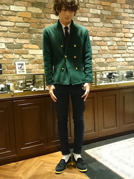 「アイテム（ネクタイ、レッド系）」を使った、gou aoyagiさん（メンズ・175cm）の冬コーディネート