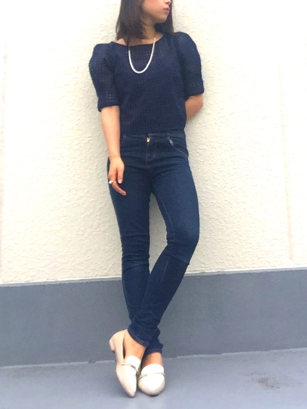 「ジーナシス、JEANASiS、ジーンズ、スキニーデニム、パールネックレス」｜「JEANASISのアイテム（トップス、ブラック系）」を使った、えもさん（レディース・156cm）の夏コーディネートの1枚目の写真
