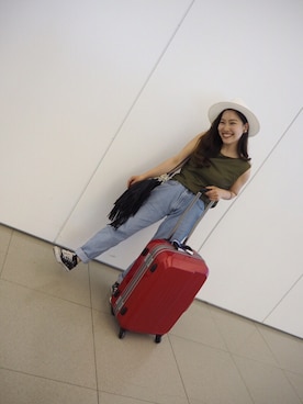 「501（ゴーマルイチ）の501(R) CT-カスタムテーパード/11.93oz CONE DENIM（デニムパンツ、ブルー系）」を使った、Saeko.さん（レディース・158cm）の夏コーディネート