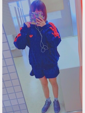 「アイテム（ジャージ）」を使った、アカナさん（レディース・161cm・10代）の冬コーディネート