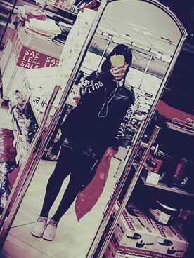 「アイテム（その他シューズ、グレー系）」を使った、聖夜さん（レディース・155cm）の冬コーディネート