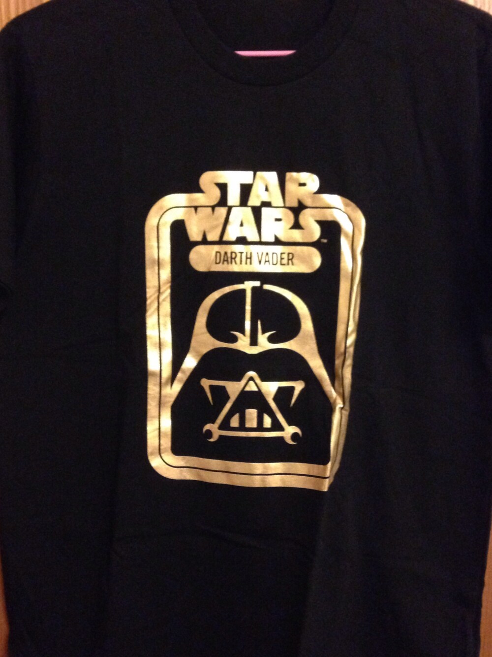 「chocoolateのJoin the dark side!（Tシャツ/カットソー、ブラック系）」を使った、David Chenさん（メンズ・176cm）の冬コーディネートの1枚目の写真