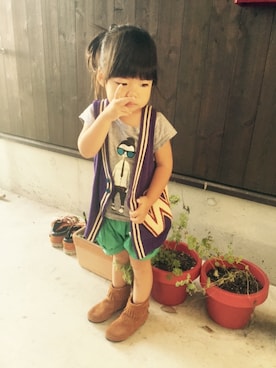 「アイテム（ベスト、パープル系）」を使った、yuhmimaさん（キッズ・110cm）の秋コーディネート