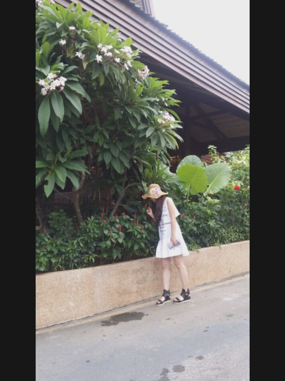 「STYLENANDA、泰國、休日スタイル」｜「STYLENANDAのアイテム（ワンピース、ホワイト系）」を使った、zshさん（レディース・164cm）の夏コーディネートの1枚目の写真