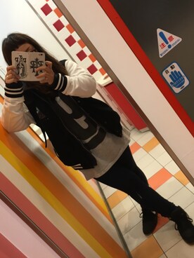 「NIKE（ナイキ）のアイテム（スニーカー、ブラック系）」を使った、きのぴーさん（レディース・158cm）の冬コーディネート