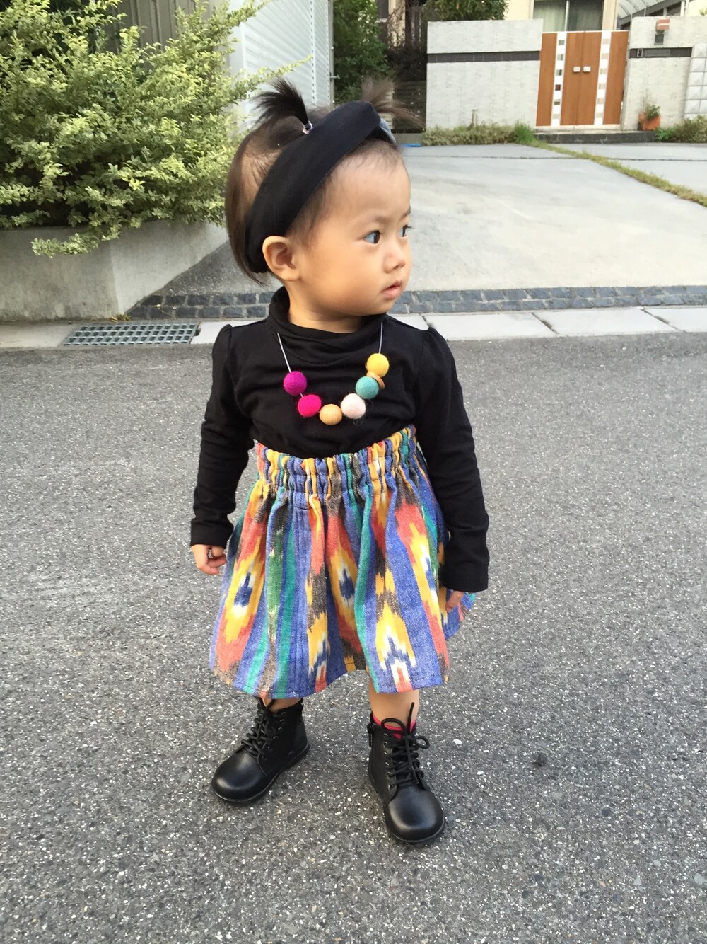 「Handmadeのアイテム（スカート、その他）」を使った、A♡Sさん（キッズ・80cm）の秋コーディネートの1枚目の写真