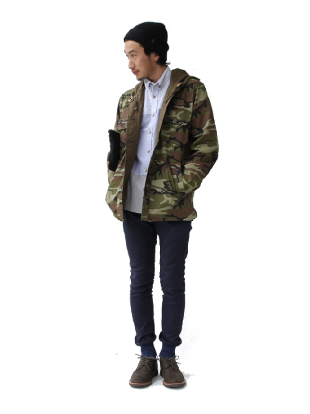 「ジャケット、ニット帽、カモフラ、クラッチバッグ、toms、ビーニー、シャツスタイル、ジョガーパンツ、カモフラ柄アウター」｜「Aの20%OFF【 Jiberish / ジバリッシュ 】2014 Spring 《Crest Jogger Chino》（Tシャツ/カットソー、その他）」を使った、HOODさん（メンズ・174cm）の秋コーディネートの1枚目の写真