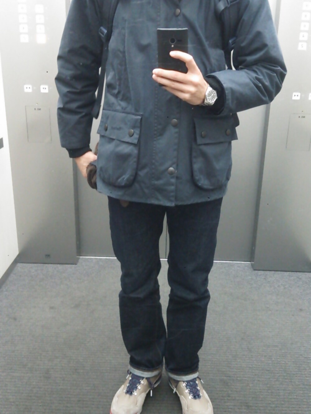 「バックパック、ネイビー」｜「adidas OriginalsのOT Tech Hike Spezial Boot（ブーツ、グレー系）」を使った、YYYYさん（メンズ・172cm）の冬コーディネートの1枚目の写真