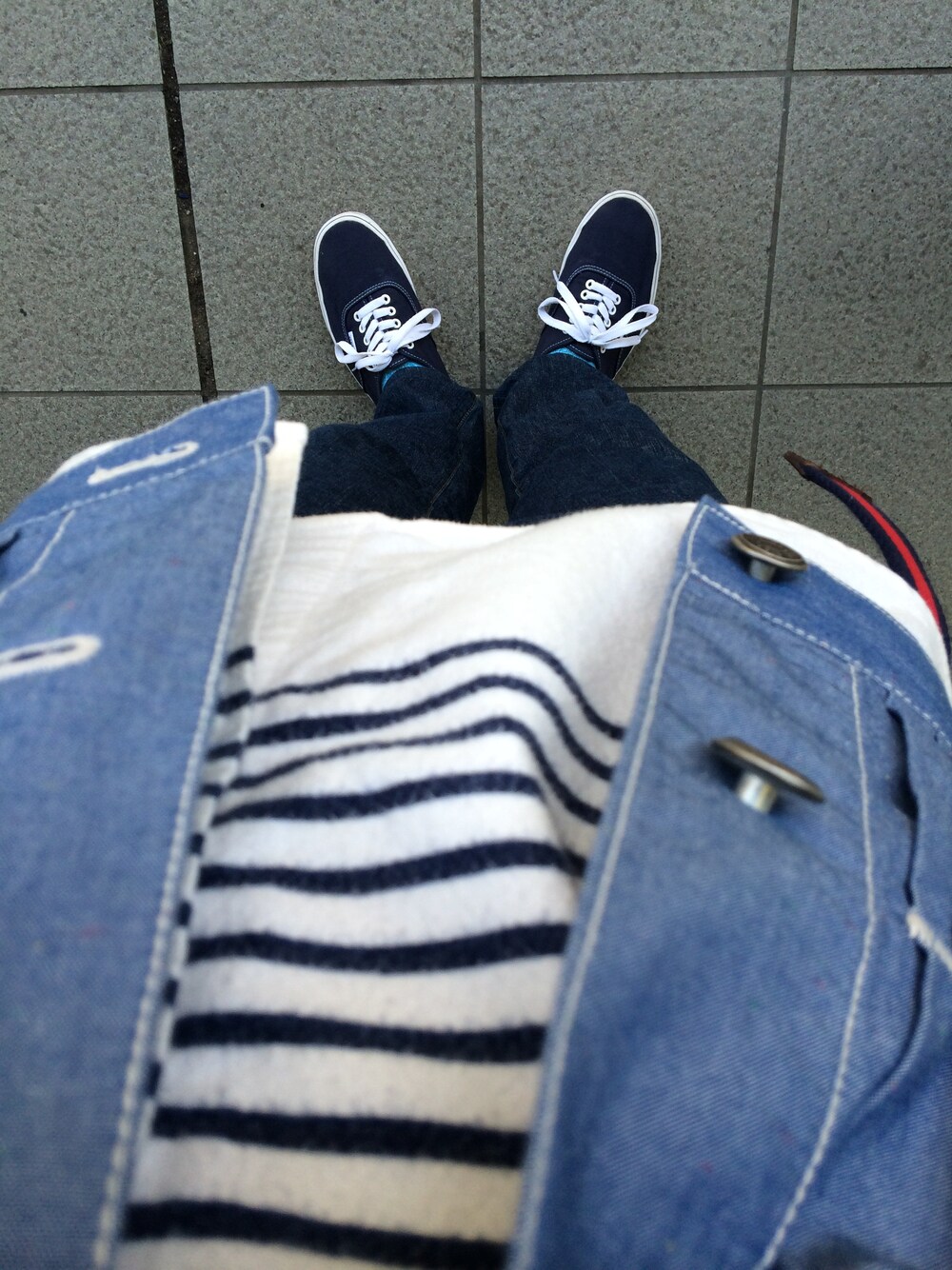 「VANS、ブルー」｜「uniform experimentのflannel shirt（シャツ/ブラウス、ホワイト系）」を使った、YYYYさん（メンズ・172cm）の春コーディネートの1枚目の写真